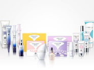 約800項目の自社基準をクリアするまで、品質に徹底的にこだわった当社の商品。開発の共通テーマは「世の中から“悩み”をなくすこと」です。