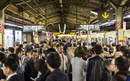 冬の満員電車は風邪をもらいやすい。いろんな災害で帰れなくなった時に、家族が心配。そんな時もフルリモートなら安心。