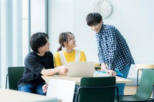 スピードも混乱も楽しめる人、ベンチャーPM向いてます。
