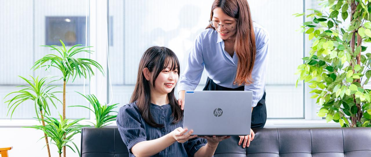 人と技術の間に立ち、組織を前に進める。対話で現場を支えるコーポレート職へ