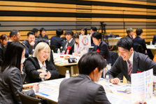 真剣な会議なのに、笑顔が絶えないイベント屋さん