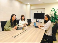 バックオフィスも月一MTGでサポート力強化しています！個々の個性とポジティブな意欲で明るい職場環境です！