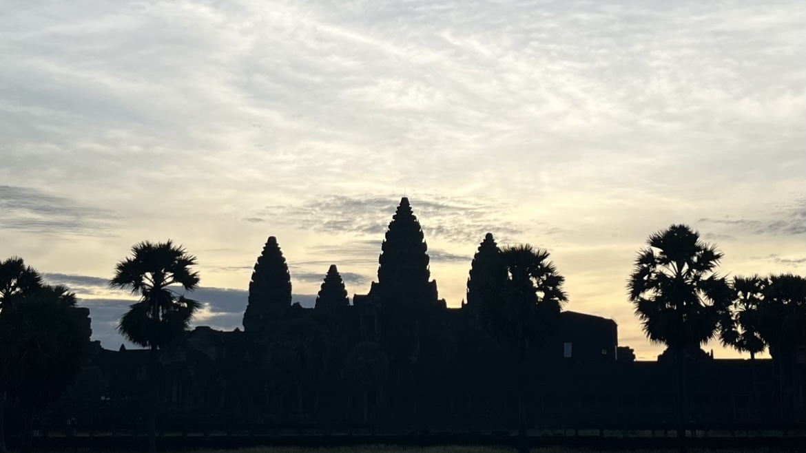 【政治を調査】インターン生がカンボジアでフィールドワーク！