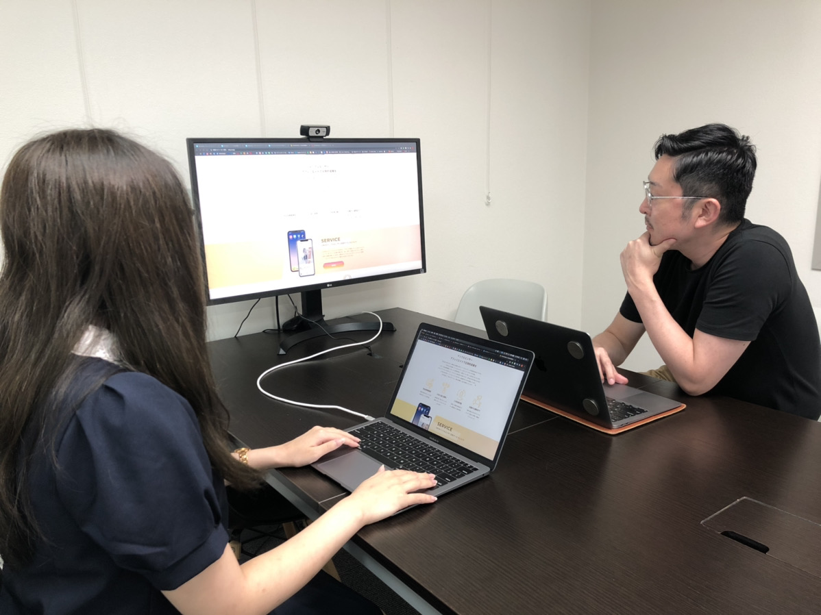 売上の最大化を図る小林部長にインフルエンサーマーケティングのメリットを聞いてみた