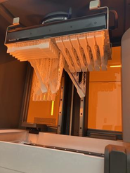 自部署で3Dプリンターを保有し必要な実験などを実施
