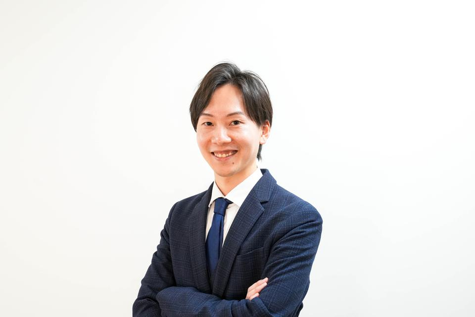 社員インタビュー】入社初月から即戦力として活躍するセールス・矢野