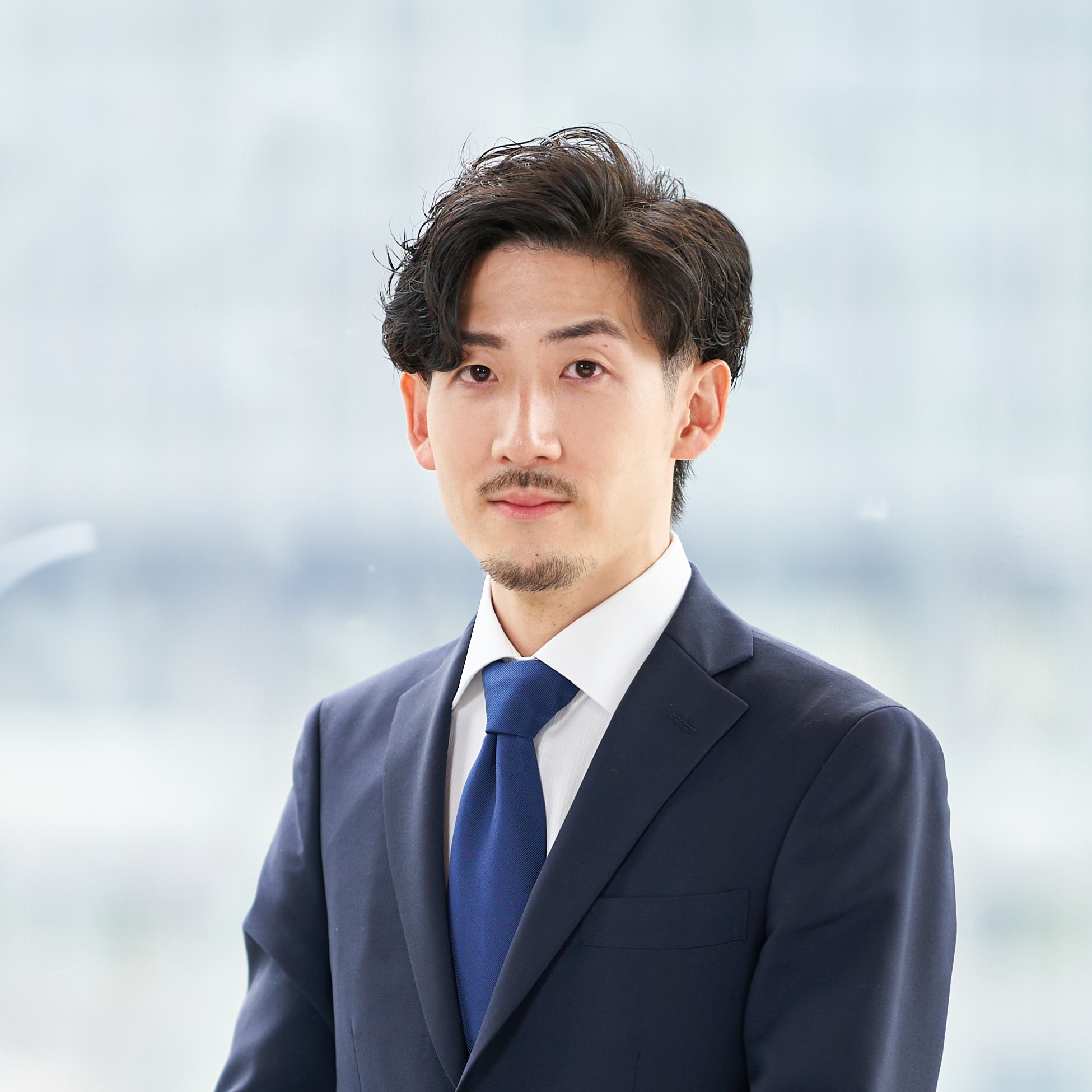 飛希 安達