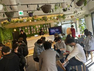 研修では、仲間と一緒に学んでいきます。