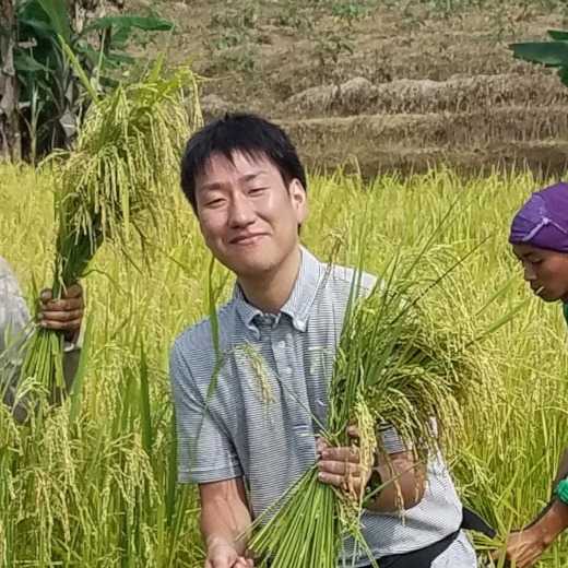 川竹 友志