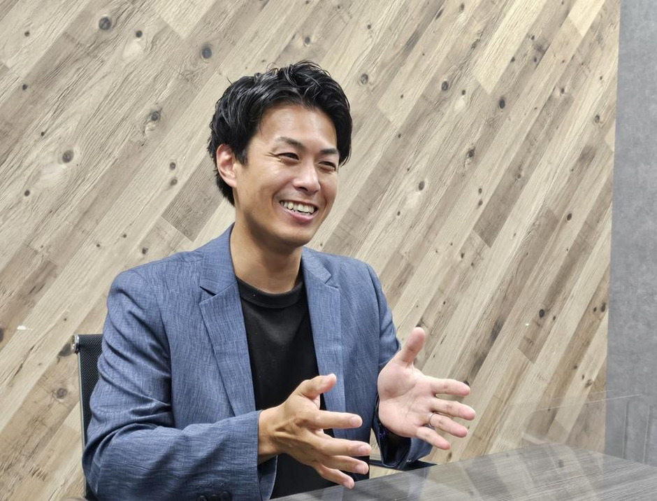 阿部雅也さん 営業歴7年│異業種から転職してきた生粋の営業マンにインタビュー