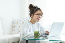  バックオフィス統括｜業界最先端ベンチャー企業でキャリアアップ！