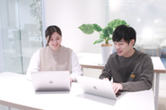 案件ごとにこまめに進捗や課題を共有し、事業を支えています。