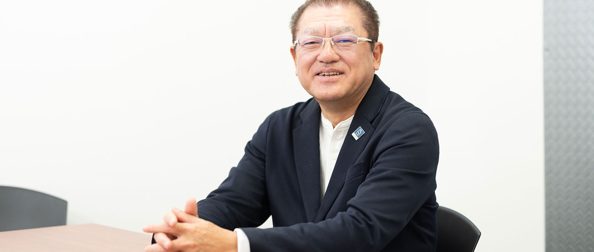 顧客にとって都合のいい存在にはならない。エンジニアが対等な立場で戦える環境