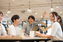  東京求人/0からプログラミングを学べる環境です！早期エンジニアデビュー！