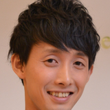 けいすけ やすなが