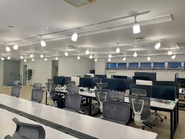 2025年2月現在、社員数は17名、平均年齢は32歳です。