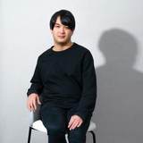 川田 晃世