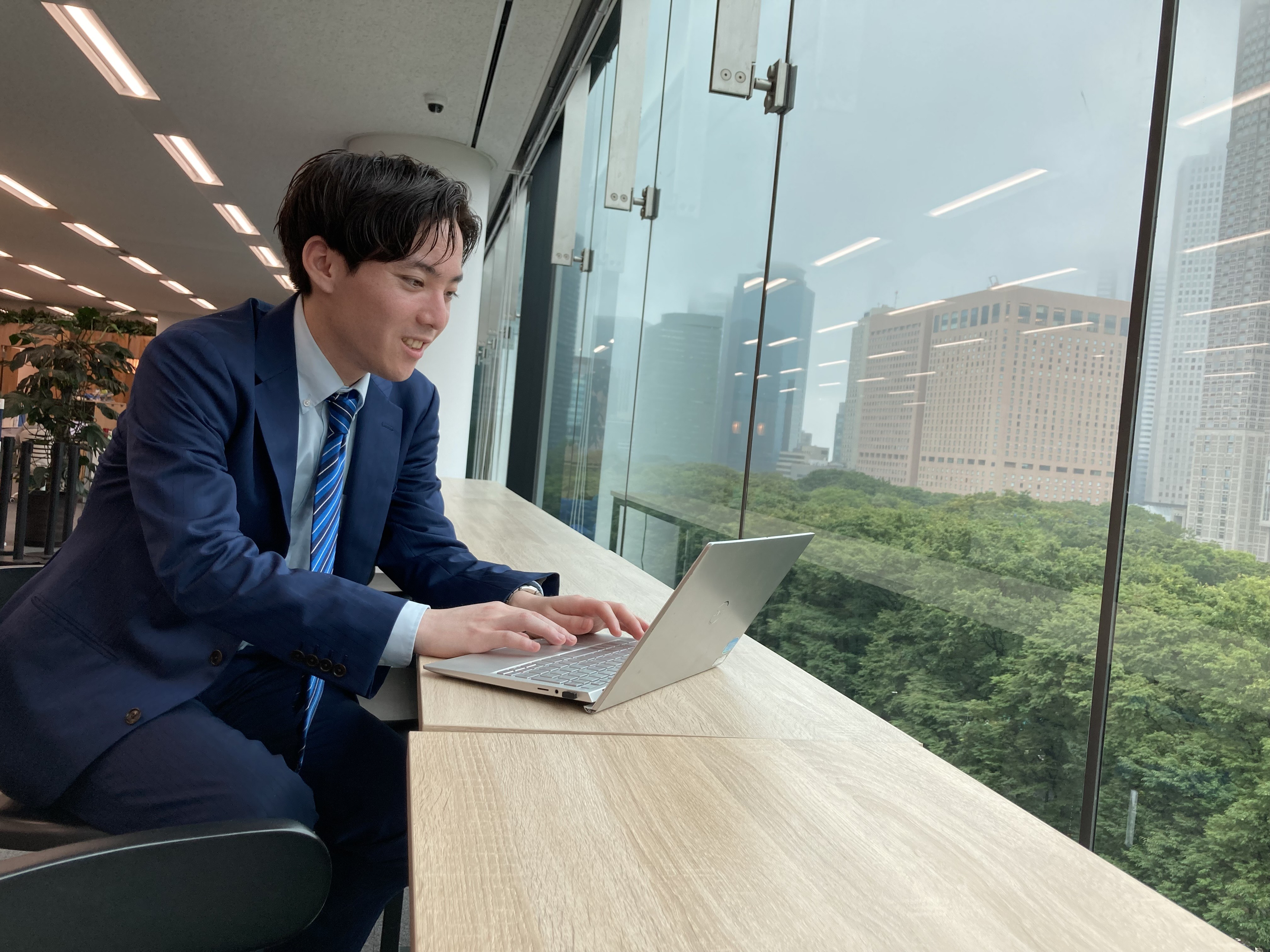 社員インタビューVo.32 ～自分自身が楽しみながら働き急成長できる環境～