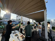 BBQやレクリエーションなど、楽しいイベントでチームの一体感を高めています。