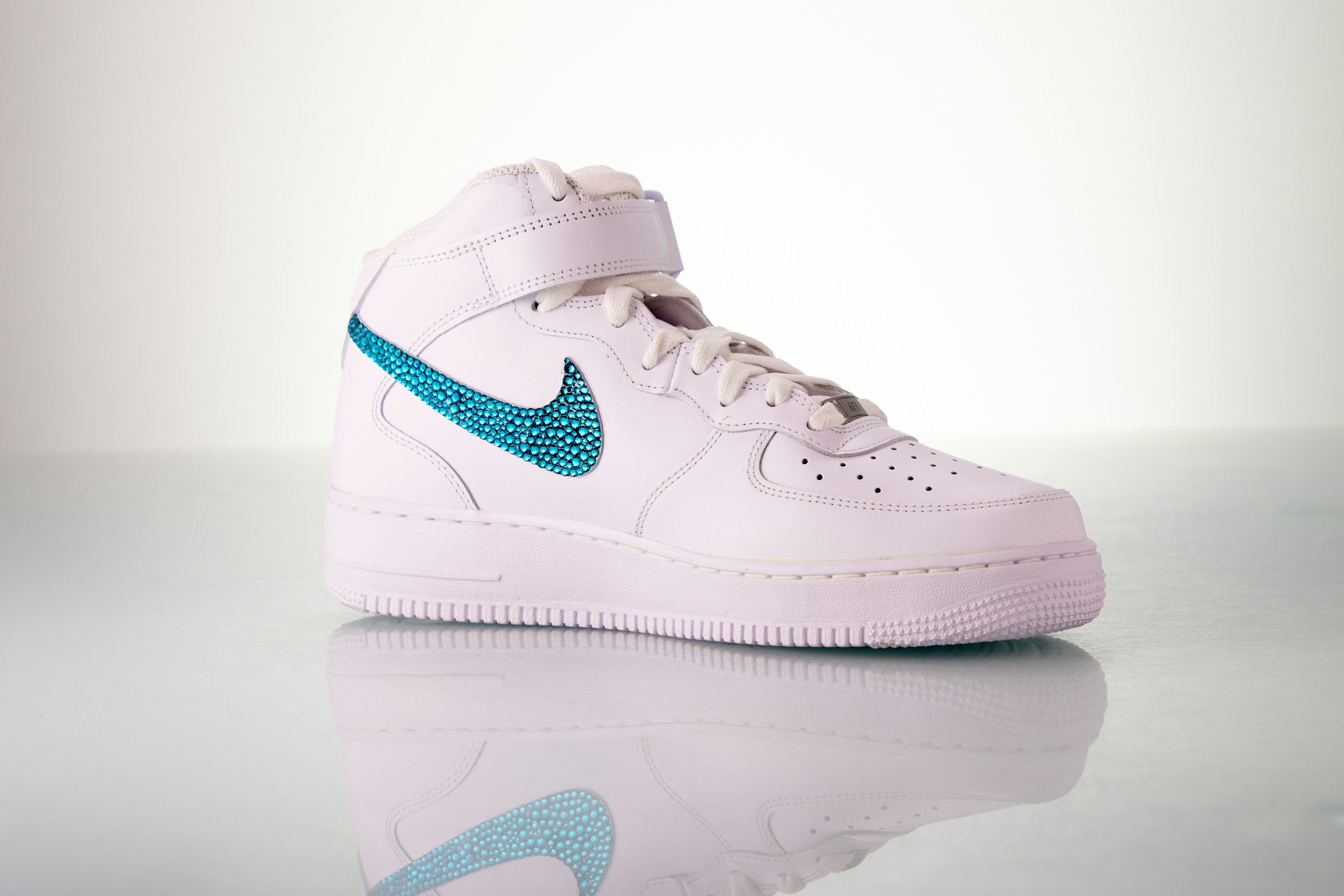 《スニーカー推進室》ってなに！？ぶっちゃけ何してる部署なんですか（笑）