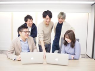 『人と企業のポテンシャルを最大限に引き出す』ためのITは“手段”にすぎず、大切なのは「人が人にしかできないクリエイティブな仕事」に集中できる環境を整えることです。弊社のエンジニアが目指すゴールは、プログラミングではなく“サービス”の開発ができるエンジニアです！