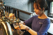 全力で熱中してる方がかっこいい。自分の内側から燃えて、世界を照らす存在。それが私たちのいう「発熱体」です。完璧な人なんていない。みんな欠けているからこそ、補い合える。強みをぶつけ合い、弱みを支え合いながらチームで挑戦していく。ここには、そんな熱量に共鳴できる仲間が集まっています。
