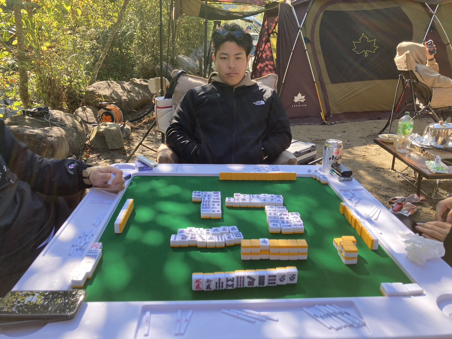キャンプ場でも麻雀(笑)