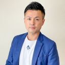 國吉 慶太