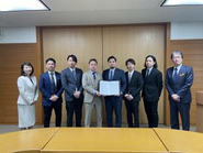 2024年4月18日、熊本県立会いのもと、熊本市と進出協定を締結