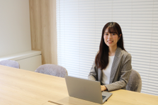 PHPエンジニア募集｜頑張った取り組みを自分から申告できる評価制度あり！