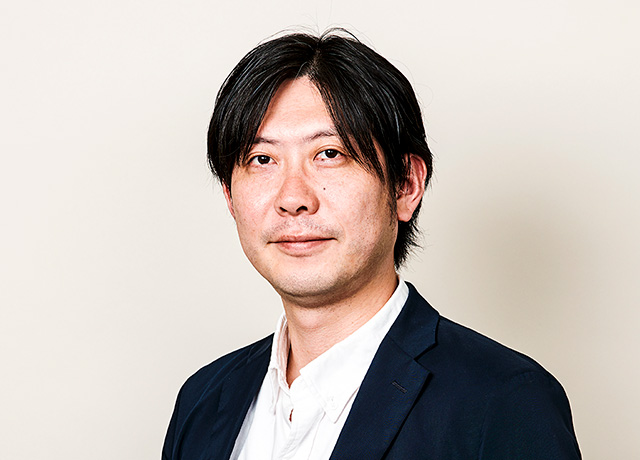 小松　謙一
