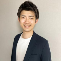 好川 駿至