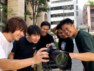 本当にこんな感じで撮影してます。ここは汐留のイタリア街