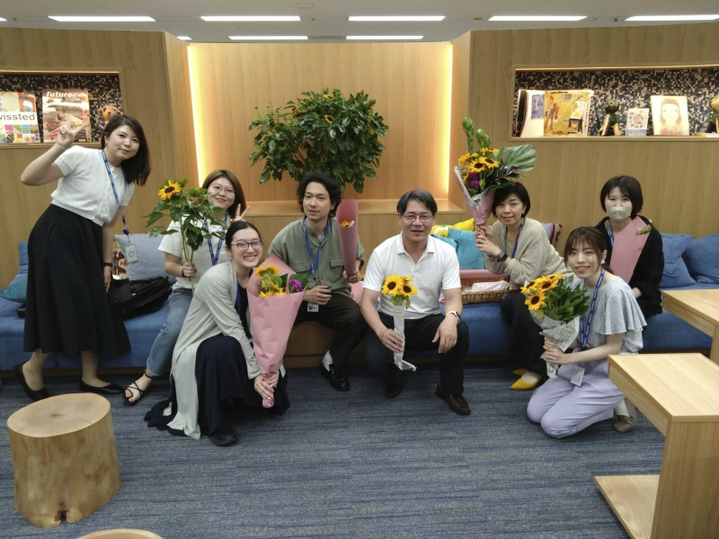 お花のおすそわけ企画で社内コミュニケーション活性化！