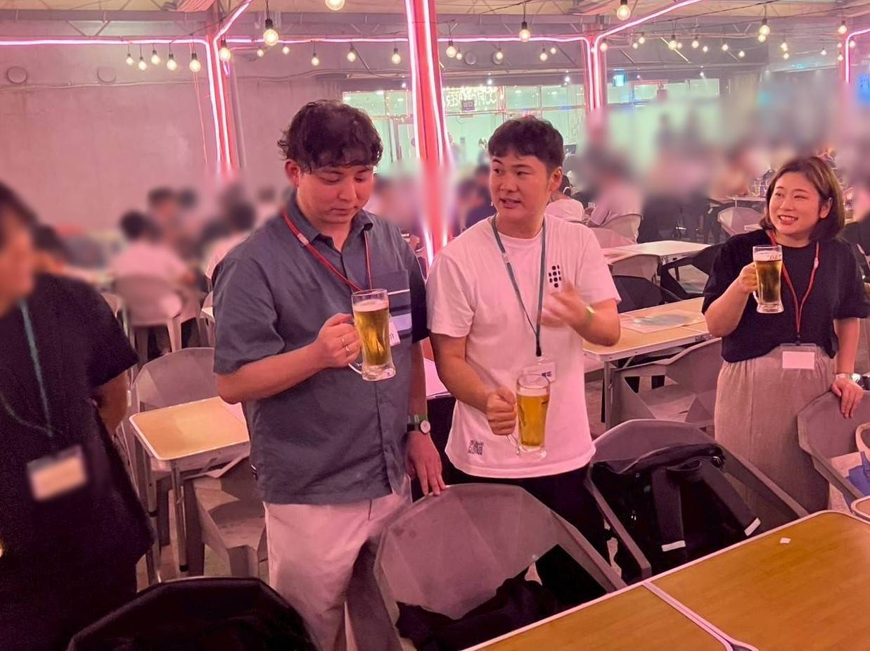 【株式会社ポロック】令和７年７月　ビアガーデンにて報告会！