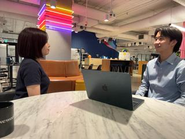 新卒3年目からオーストラリア・ブリスベン支社の立ち上げをPL責任者として任されたメンバー。早期から本物のバッターボックスが用意されています。ブルードの企業文化を象徴する「挑戦」。リスクをとる、フルスイングをする、その上での失敗は許容する、挑戦に対する強い企業文化が根付いています。