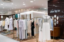 小嶋陽菜プロデュースのアパレルブランドで名古屋販売スタッフ募集中！