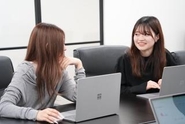 年齢や立場を関係なく意見を交換