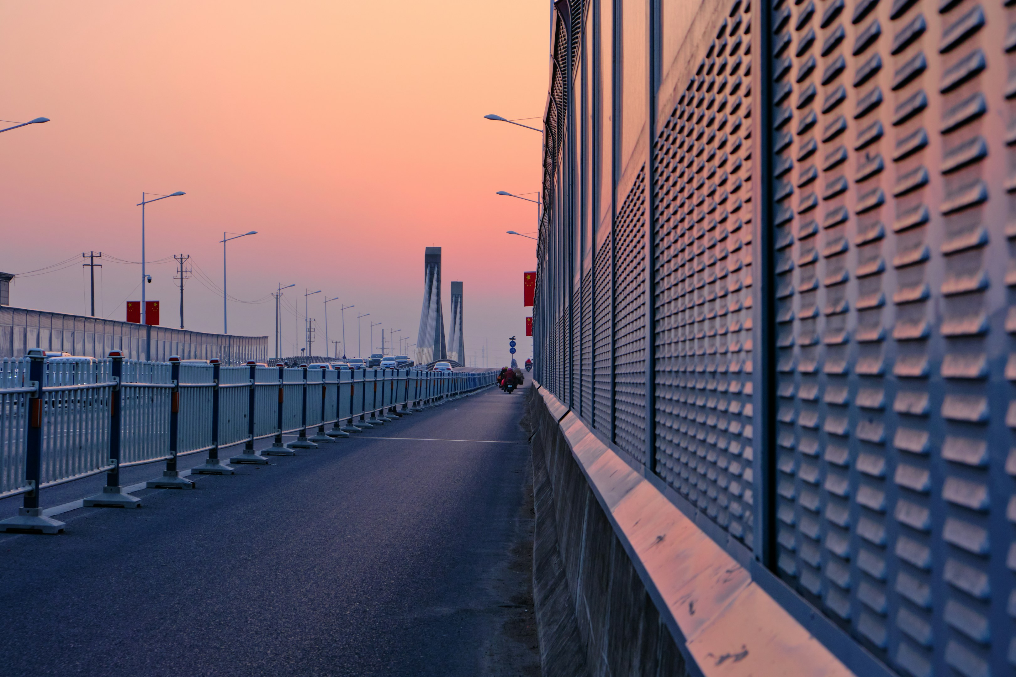 もくりのUIや運営、開発優先度が好きだったし親近感があったので残念ではあります。中の人で熱量のあるコミュニケーションサービスやりたい方、いずれ一緒にサービスやりたいので、会話できたらうれしいです(今すぐ転職とかじゃなくていい)