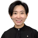 薛 偲