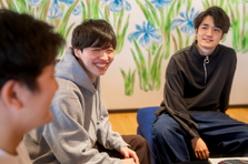 最新技術を学びながら、最先端のサービス開発に携わり成長できる環境！