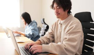 「自分の人生をコントロールできるようになる」をコンセプトに、1人前の力を付け、将来的には役員・独立・暖簾分けなど、様々な選択肢の中から、自信が求める人生の幸せを実現してもらいます。