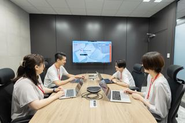 特定のベンダーや技術に縛られず最適な解決策を組み合わせることで、システムの導入にとどまらない、お客様の「働く」における新たな「変化と体験」を創造します。