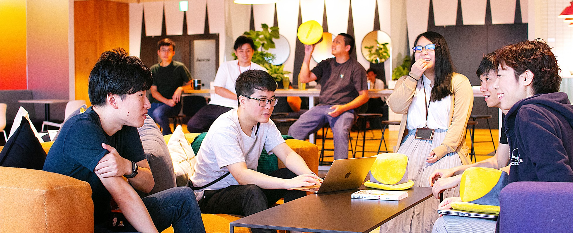 EC-CUBEの中の人ってどんな人？イーシーキューブのコーポレートサイトが新しくなりました！