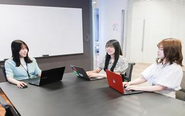 年次社歴関係なくライバーのために活発に意見交換！