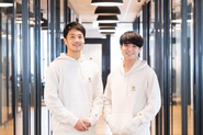 前身事業『みんなの食堂』を立ち上げた2人で共同創業（写真右｜代表取締役CEO 齋藤・写真左｜取締役 石川）