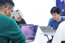  1対1のコミュニケーションを変えていく。フルスタックエンジニア募集！