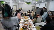 月1で懇親会やってます！BBQ、ハロウィン、クリスマスなどスタッフの子どもたち含めチームビルディングを行なっています！