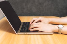 あらゆる手段を用いてサービスをグロースさせるマーケターを募集