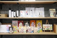 代表商品『モリモリスリムシリーズ』をはじめ、美と健康をテーマとした商品の企画開発、販売を行っています。